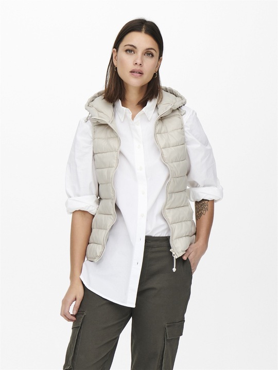 Actual product image Only Quilted vest (M)