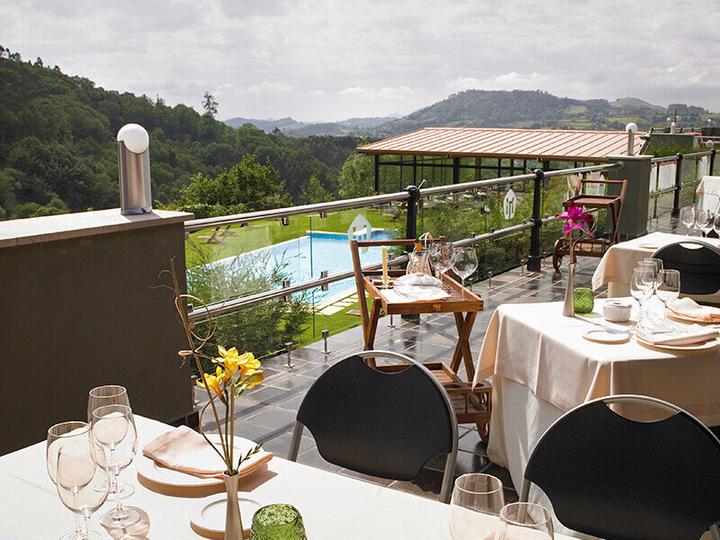 Actual product image Smartbox 2 nights in luxurious 4* and 5* hotels in Spain for 2 (2 pers.)