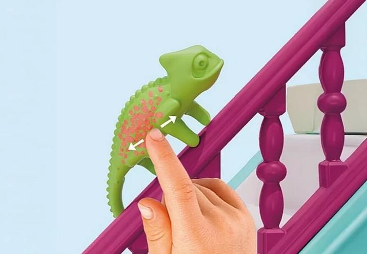 Actual product image Playmobil Colourful animal villa (71852)