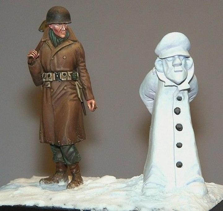 Produktbild Plus Model Soldat mit Schneemann