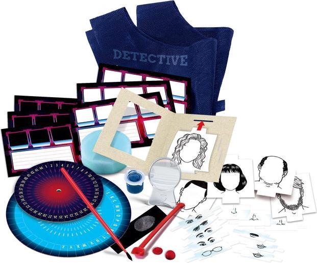 Actual product image Clementoni Detective Kit