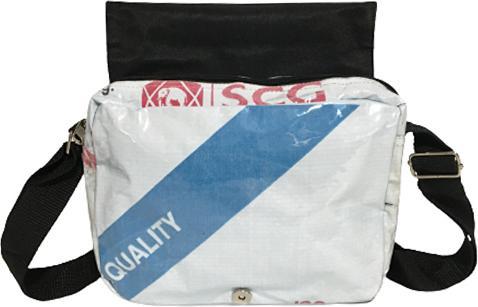 Bekos Upcycling - Kleine Umhängetasche aus recycelten Zementsäcke White Tiger