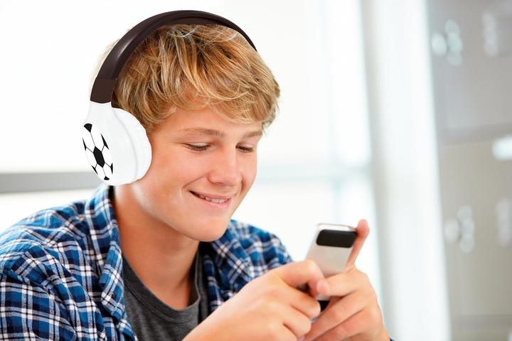 Image du produit Lexibook Football - Casque Bluetooth® pliable 2 en 1 (HPBT010FO)