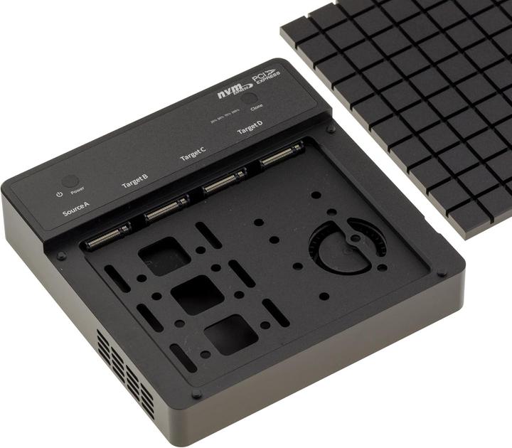 Actual product image Kalea-informatique 4x M2 Thunderbolt Enclosure with Forced Ventilation and Cloning Function (M.2)