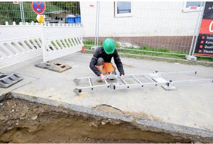 Actual product image Munk Günzburger Steps Construction Pit Ladder Insertion Part with 2 Steps (Scaffolding, 80 cm)