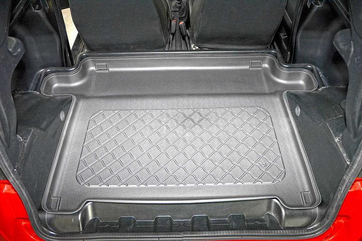 Actual product image Aristar Guardliner Boot Liner