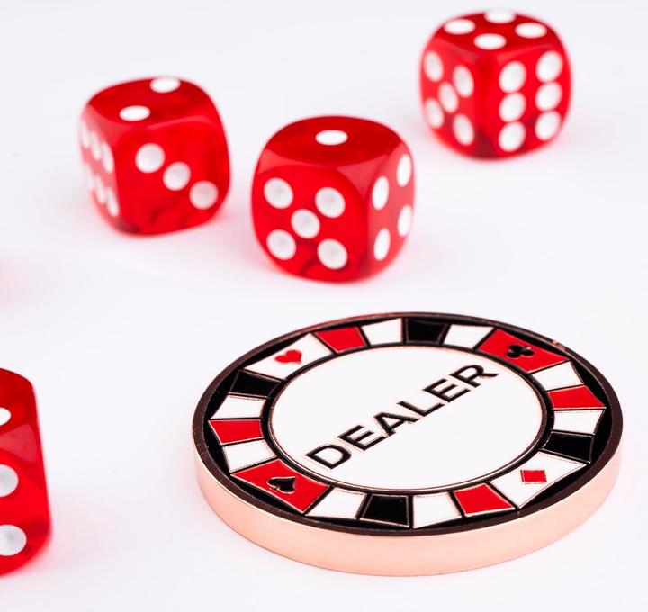 Productafbeelding Longfield Games Pokerset in zwarte koffer, 300 chips met waarde (14 gram) - Engelhart Games (320951)