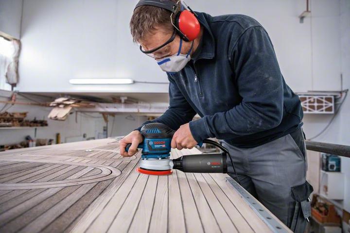 Produktbild Bosch Professional Exzenterschleifer GEX 40-150 mit 1 x Mehrlochschleifblatt C470 (Exzenterschleifer, 400 W)