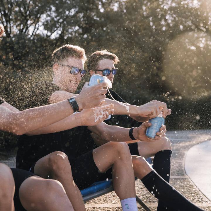 Actual product image Thrive Variety Pack PEAK & PLAY - 24x330ml (24 x 33 cl)