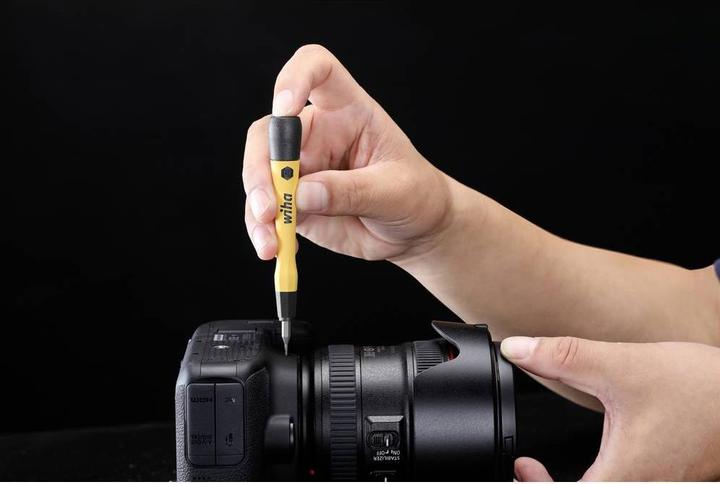 Actual product image Wiha Micro Bit Set (Phillips PH M000 cross, Cross Phillips PH M00, Cross Phillips PH M0, Cross Phillips PH M1, Cross Phillips PH M2, Screw slot M3, Screw slot M2, Hexagon socket TX M5, Hexagon socket TX M4, Hexagon socket TX M3, Hexagon socket TX M2)