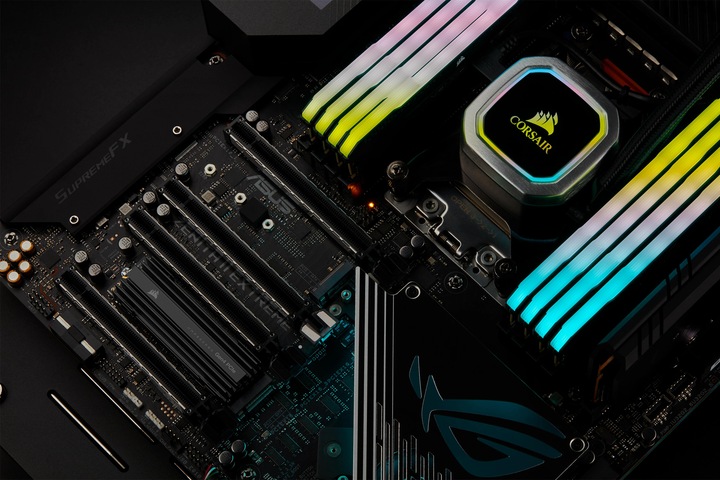 Produktbild Corsair MP600 PRO (2000 GB, M.2 2280)