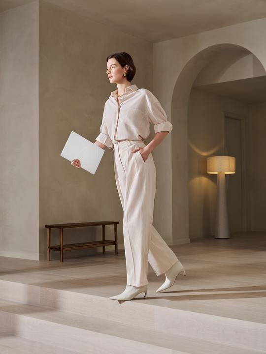 Actual product image ASUS Zenbook S 14 OLED Copilot+PC UX5406SA-PV029W (90NB14F1-M001U0) (14", 1000 GB, 4.29 GB, Eng. Int., Intel Core Ultra 7 258V)