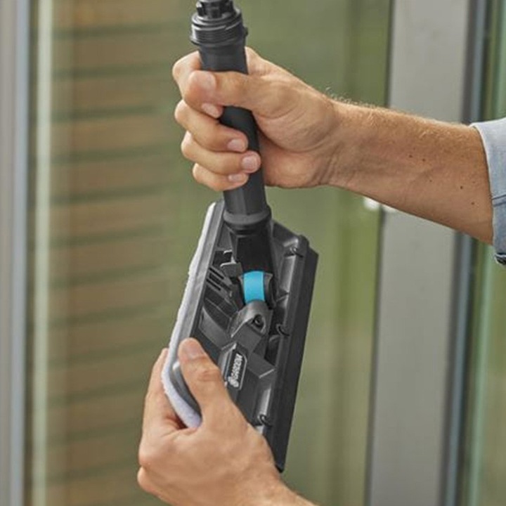 Actual product image Gardena Cleansystem window wiper