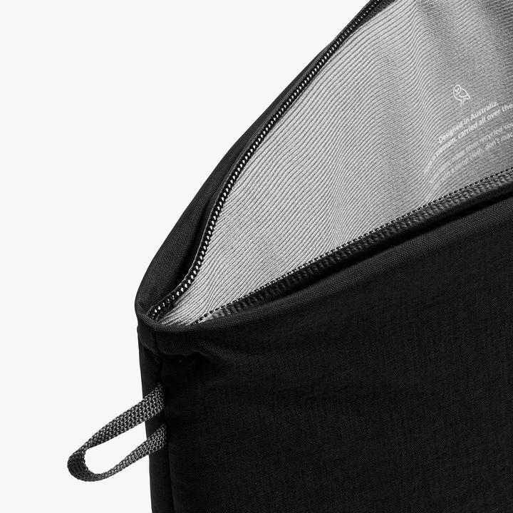 Actual product image Bellroy Lite (14")