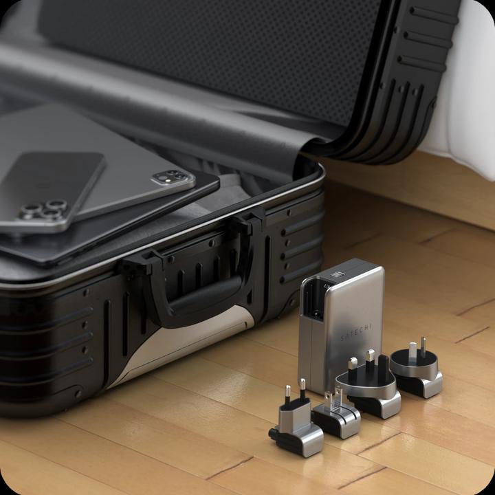 Actual product image Satechi USB-C GaN Travel Charger 145W (145 W)
