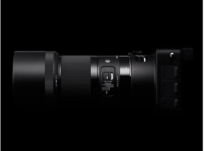 Produktbild Sigma 70mm f/2.8 DG MACRO ART Sony E (Sony E, APS-C / DX, Vollformat)