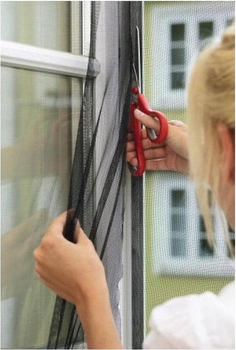 Produktbild tesa Insektenschutz COMFORT für Fenster, mit Klettband, selbstklebend, ohne Bohren (120 x 240 cm)