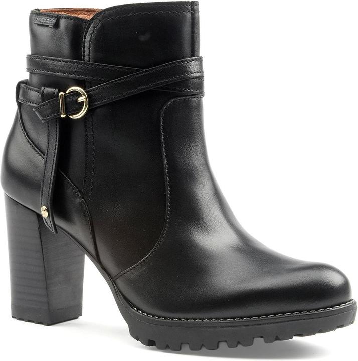 Pikolinos Connelly (35)