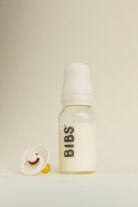 Actual product image Bibs - Glass Baby Bottle Round Silicone 1 pack 120 ml Slow Flow - Ivory - 120 ml (120 ml)