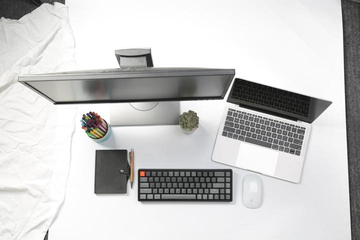 Image du produit Keychron K6 (CH, Filaire, Sans fil)