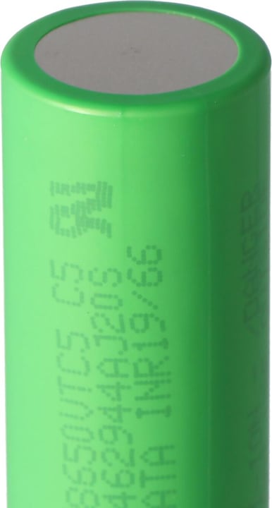 Immagine prodotto Sony AKKU US18650VTC5 - uscita di corrente massima 30A (Flat Top) (1 pz., 2600 mAh, Batteria + Caricabatterie)