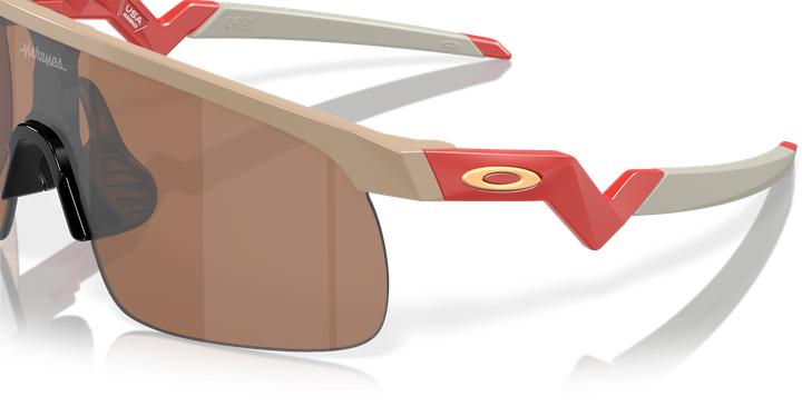 Actual product image Oakley Resistor (Matte Terrain Tan, Prizm Tungsten)