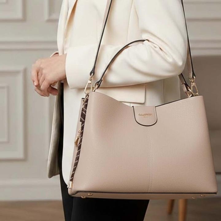 Immagine prodotto Gallantry Damenhandtasche genarbt mit Schmuck