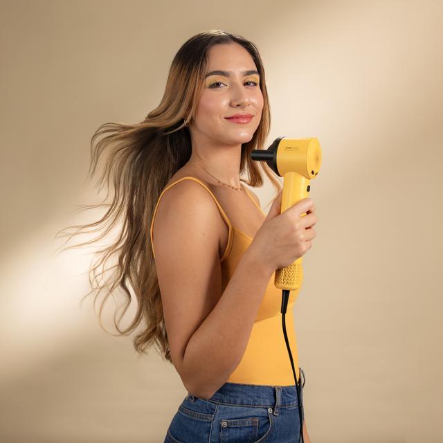 Actual product image Cecotec Ionicare Rockstar Style Yellow Asciugacapelli 1500W