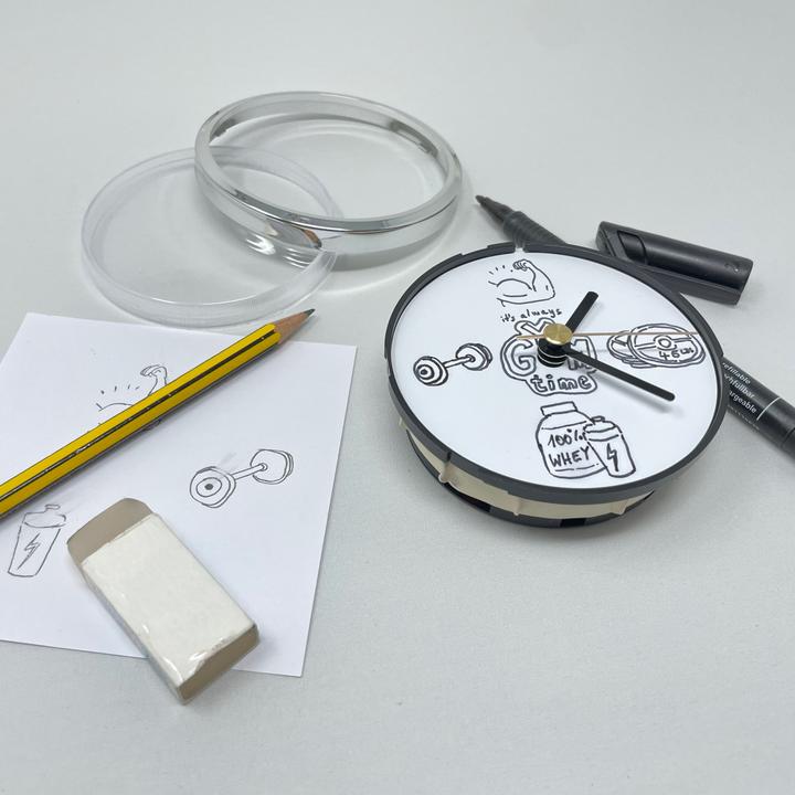 Produktbild TFA Funkuhr (9 cm)