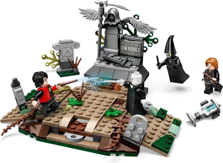 Actual product image LEGO Harry Potter: Duel at the cemetery (75965, LEGO Harry Potter)