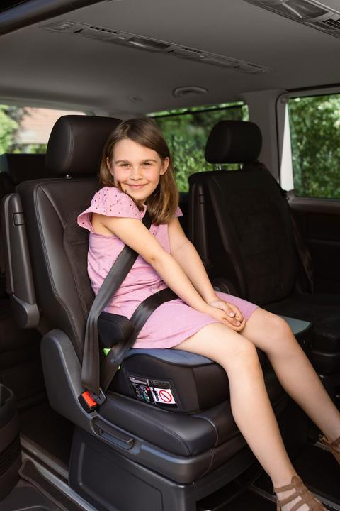 Produktbild Osann Junior Gurtfix i-Size (Kindersitzerhöhung, ECE R129/i-Size Norm)