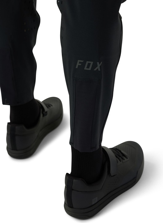 Produktbild Fox PANT 23 DEFEND BLK 36 (36, XL)