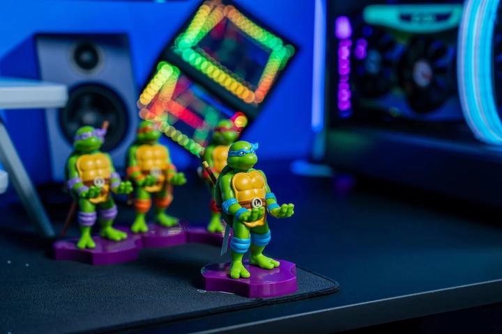 Actual product image Exquisite Gaming TMNT: Leonardo - Cable Guy Holdem