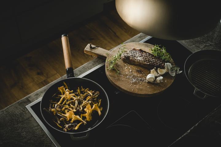 Actual product image Fiskars Norden Bratpfanne (Frying pan, Cast iron, 28 x 5.45 cm)