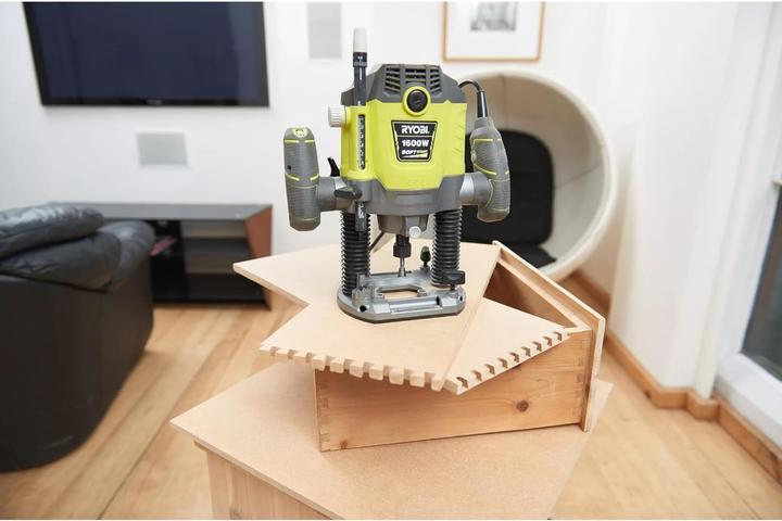 Produktbild Ryobi Oberfräse