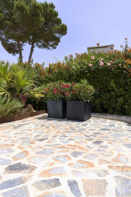 Produktbild Pottery Pots Block M (40 x 40 x 40 cm)