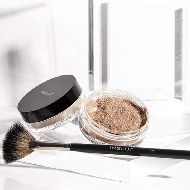 Actual product image Inglot Glitter Dust for Face Eyes Body 2.5g - Shade 03 (03)