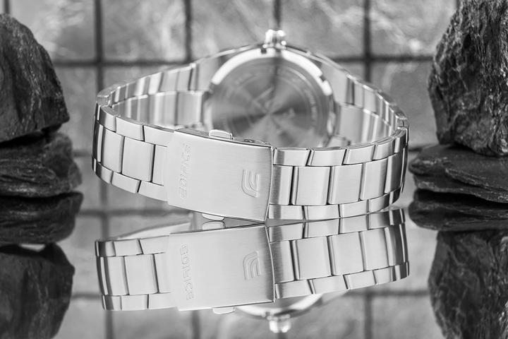 Actual product image Casio Edifice Classic (Analogue wristwatch, 40 mm)