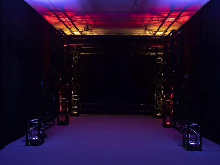 Produktbild Eurolite LED TL-4 QCL RGB+UV Trusslight (LED)
