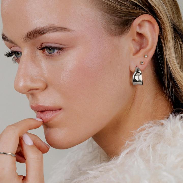 Produktbild Luamaya Delicate Bead Studs (Edelstahl)