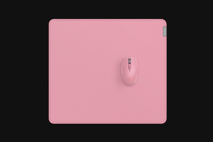 Actual product image Razer Strider (L)