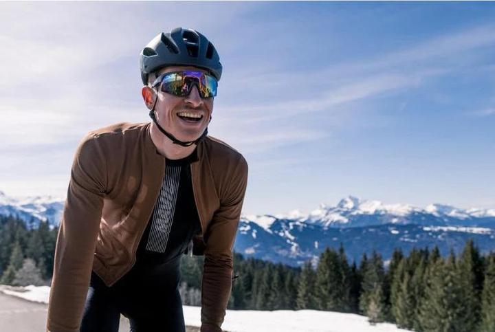 Actual product image Mavic Aksium Thermo M L/S Trikot (S)