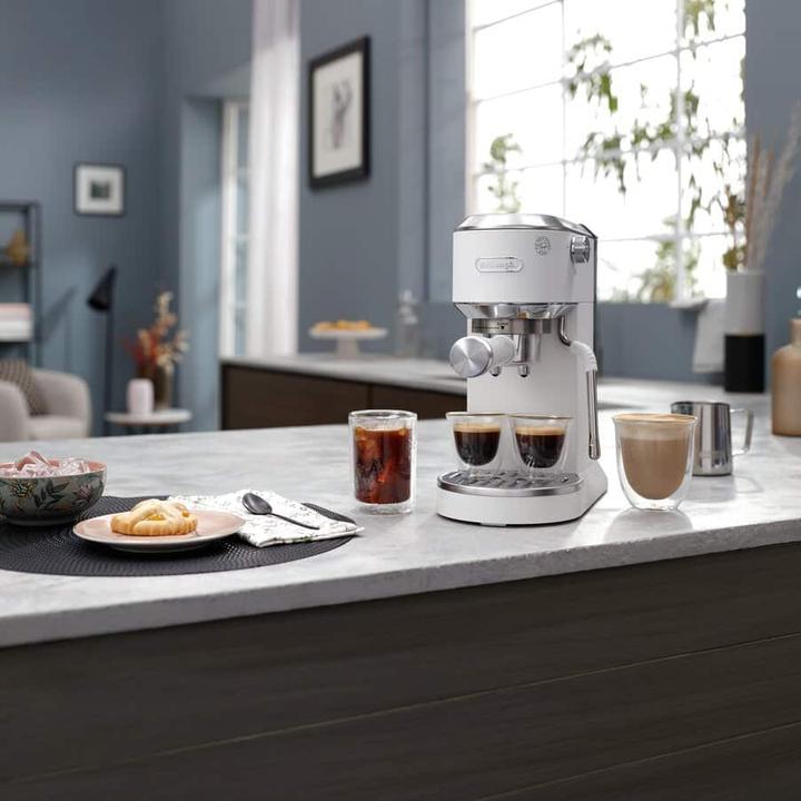 Actual product image De'Longhi DeLonghi Dedica Duo EC890.WI Siebträger Espressomaschine 0132106346