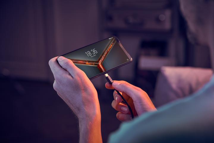 Actual product image ASUS ROG Phone II (512 GB, Black, 6.59", Dual SIM, 4G)
