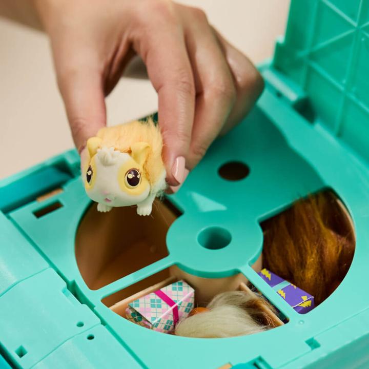 Actual product image Little Mama Surprise playset (22.30 cm)