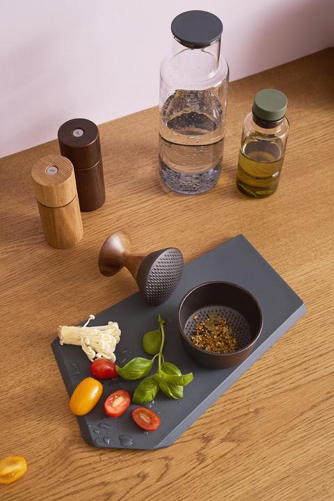 Actual product image Crush Grind Gewürzmühle Bergen Eiche 12 cm, Hellbraun (Various spices)