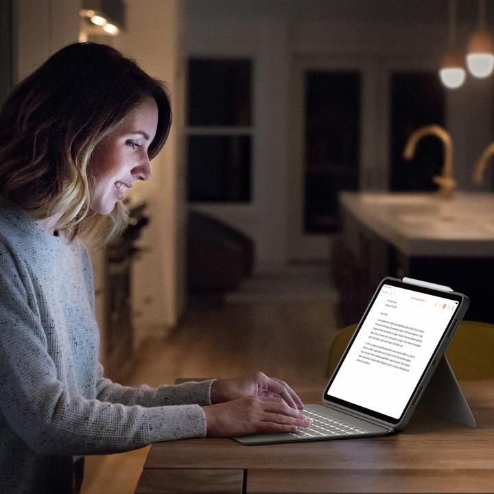 Immagine prodotto Logitech Combo Touch (CH, iPad Air 2020 (4. Gen), iPad Air 2022 (5a generazione))