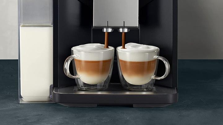 Actual product image Siemens Superautomatic espresso machine with milk container
