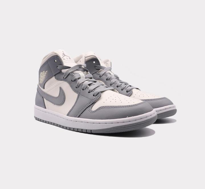 Immagine prodotto Nike Air Jordan 1 (43)