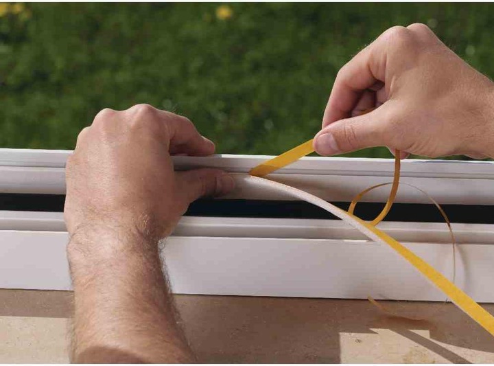 Actual product image tesa tesamoll UNIVERSAL foam gasket, self-adhesive, for insulation